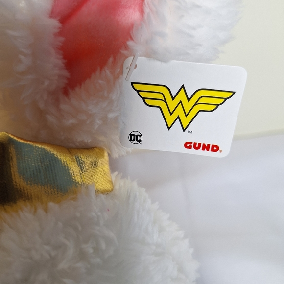 NWT " The Ultimate Wonder Woman Bundle" - Picture 8 of 15